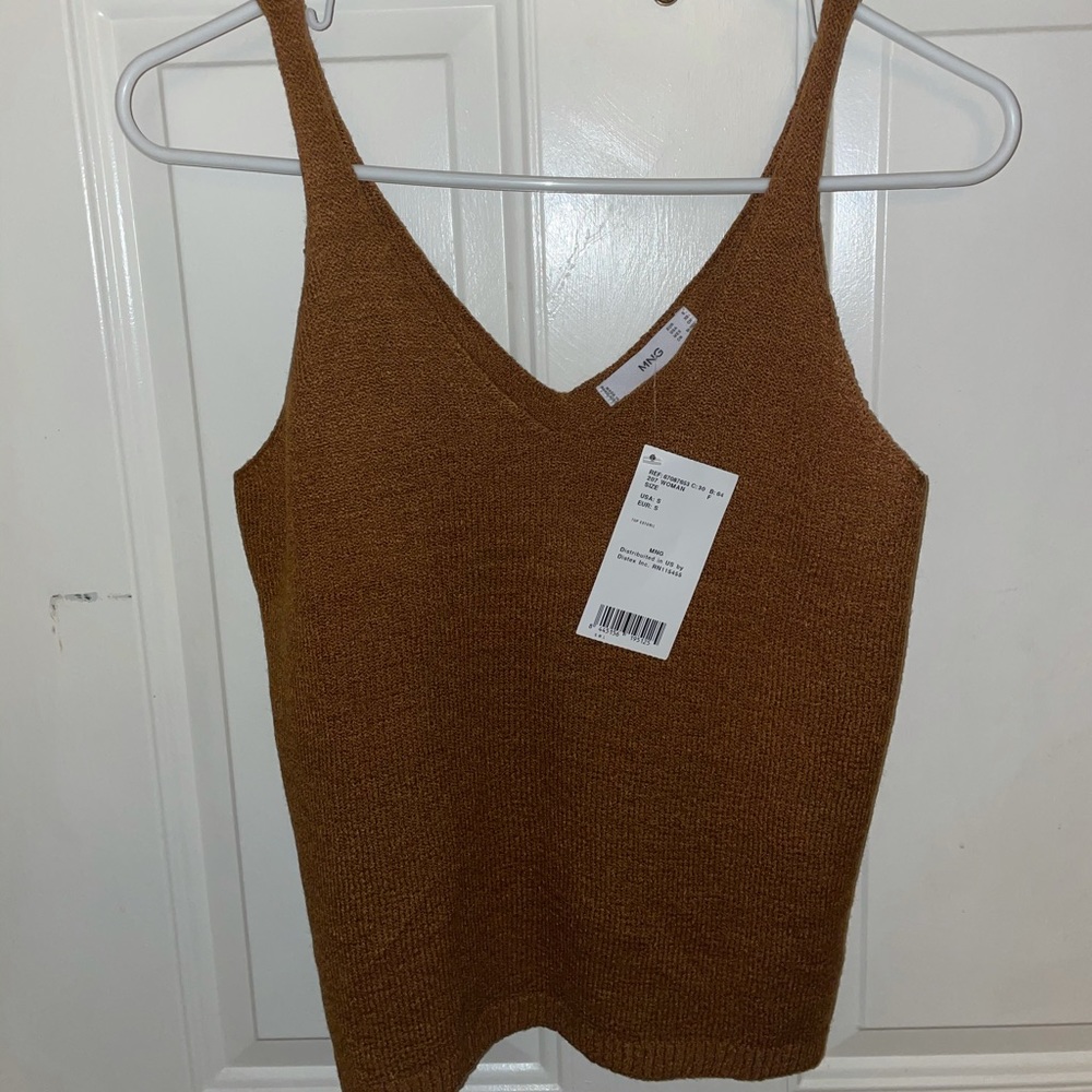 Knitted v neck tank